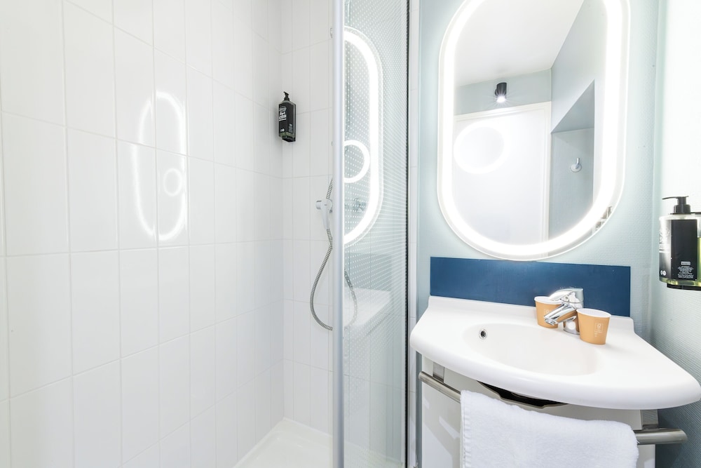 Habitación estándar, 1 cama doble del hotel Ibis Paris Italie Tolbiac. Foto 10
