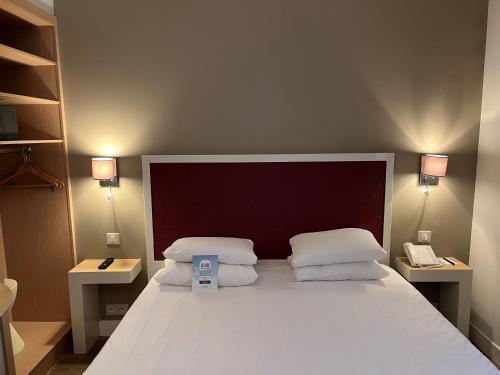 Habitación Doble del hotel Kyriad Paris 18 - Porte de Clignancourt. Foto 7