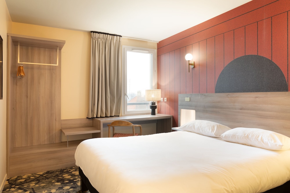 Habitación Estándar con 1 cama doble del hotel ibis Styles Versailles Saint Quentin en Yvelines. Foto 2