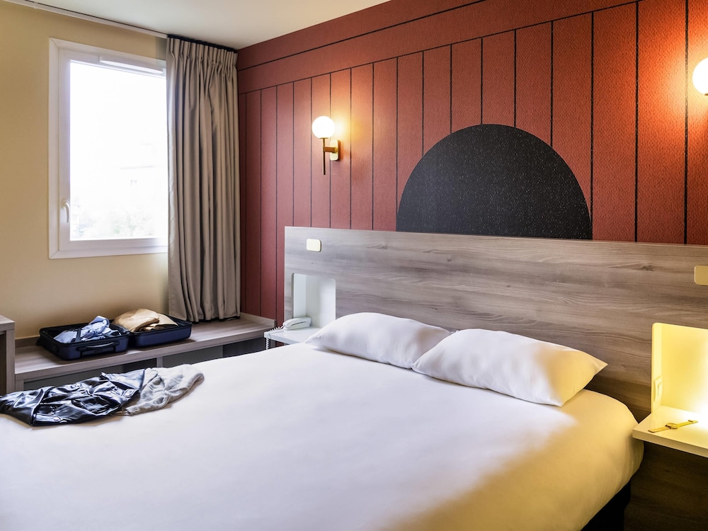 Habitación Estándar con 1 cama doble del hotel ibis Styles Versailles Saint Quentin en Yvelines. Foto 5
