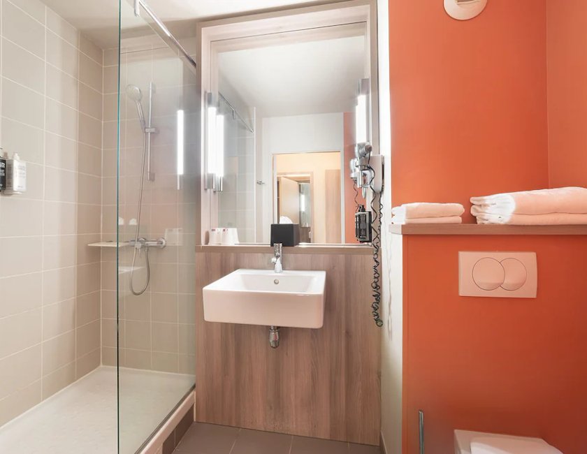Habitación doble 1 Cama doble del hotel ibis Styles Versailles Saint Quentin en Yvelines. Foto 2
