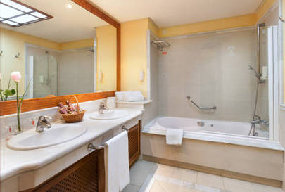 Habitación doble del hotel Gf Gran Costa Adeje. Foto 1