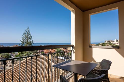 Suite Senior del hotel Gf Gran Costa Adeje. Foto 8