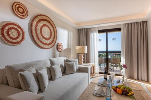 Suite Senior del hotel Gf Gran Costa Adeje. Foto 10