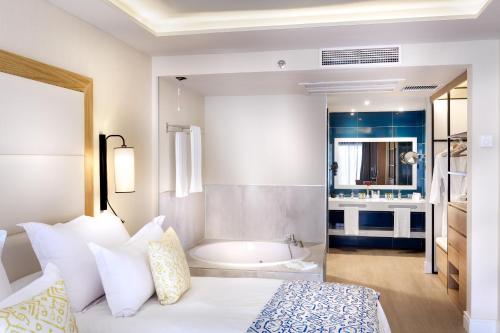 Suite de del hotel Gran Tacande Wellness and Relax Costa Adeje. Foto 4