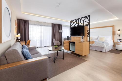 Suite del hotel Gran Tacande Wellness and Relax Costa Adeje. Foto 3