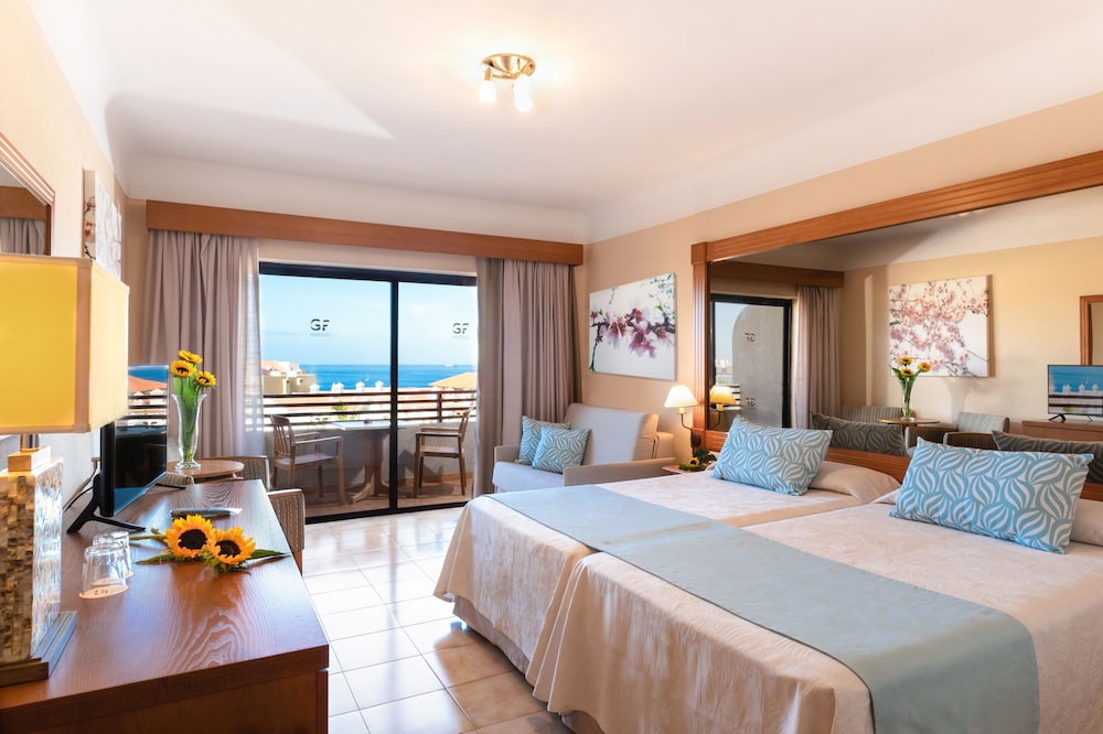 Habitación doble de uso individual del hotel Gf Fañabe