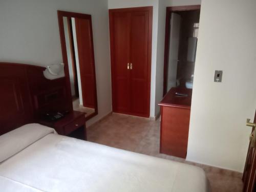 Habitación Individual Económica del hotel Tropical. Foto 11