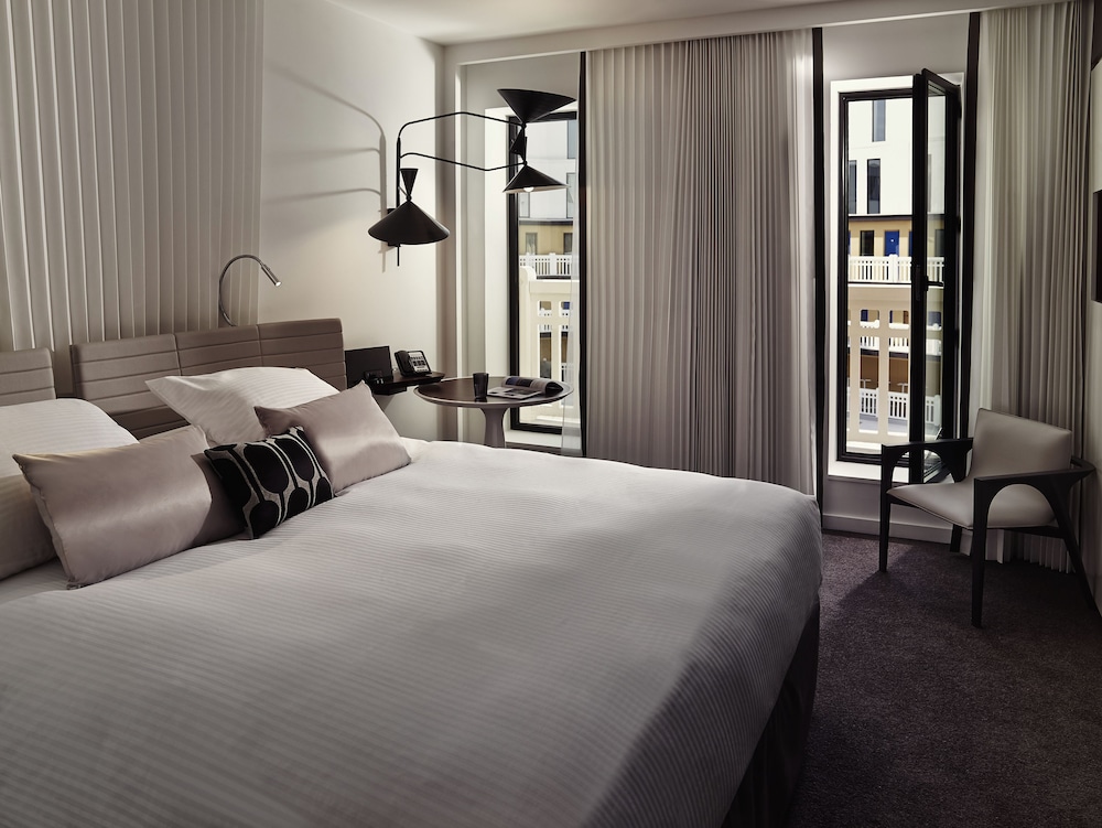 Habitación superior, 1 cama de matrimonio del hotel Molitor and Spa Paris – Mgallery Collection