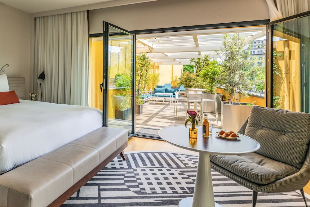 Habitación ejecutiva, 1 cama de matrimonio grande, terraza (Paris view) del hotel Molitor and Spa Paris – Mgallery Collection