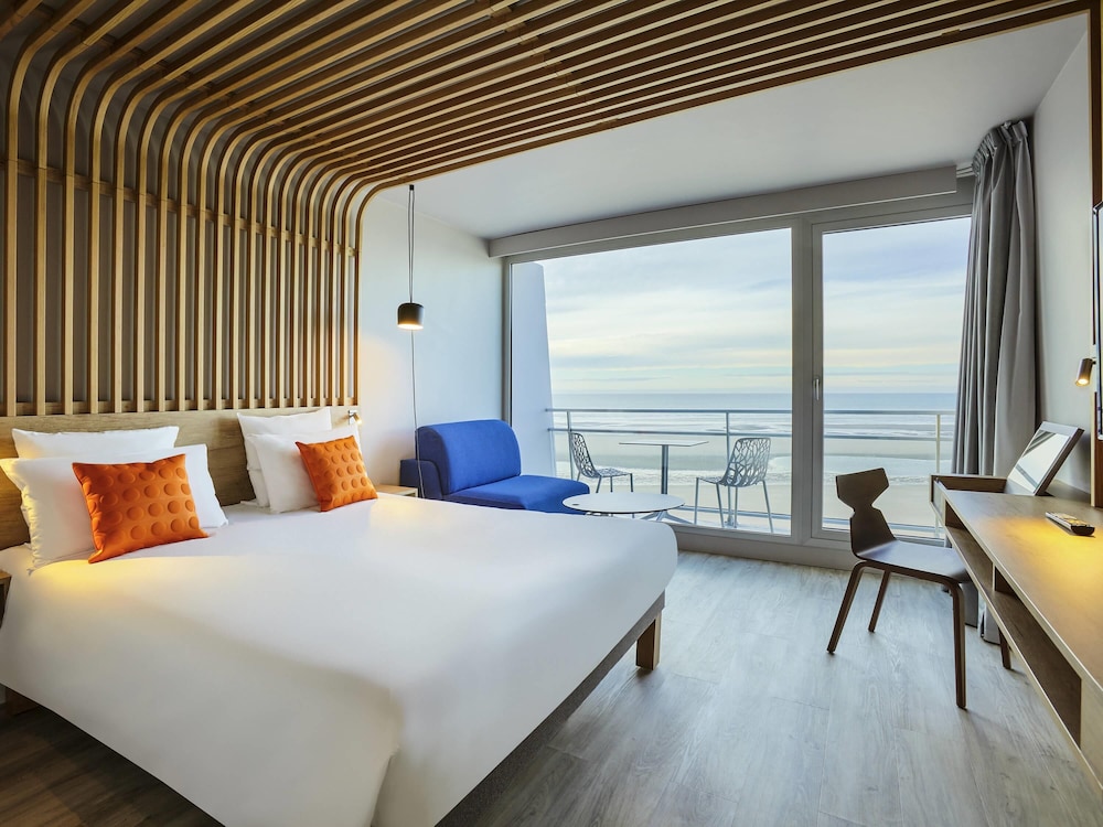 Habitación Superior con balcón y vistas al mar - 1 cama doble y 1 sofá - cama doble del hotel Novotel Thalassa Le Touquet