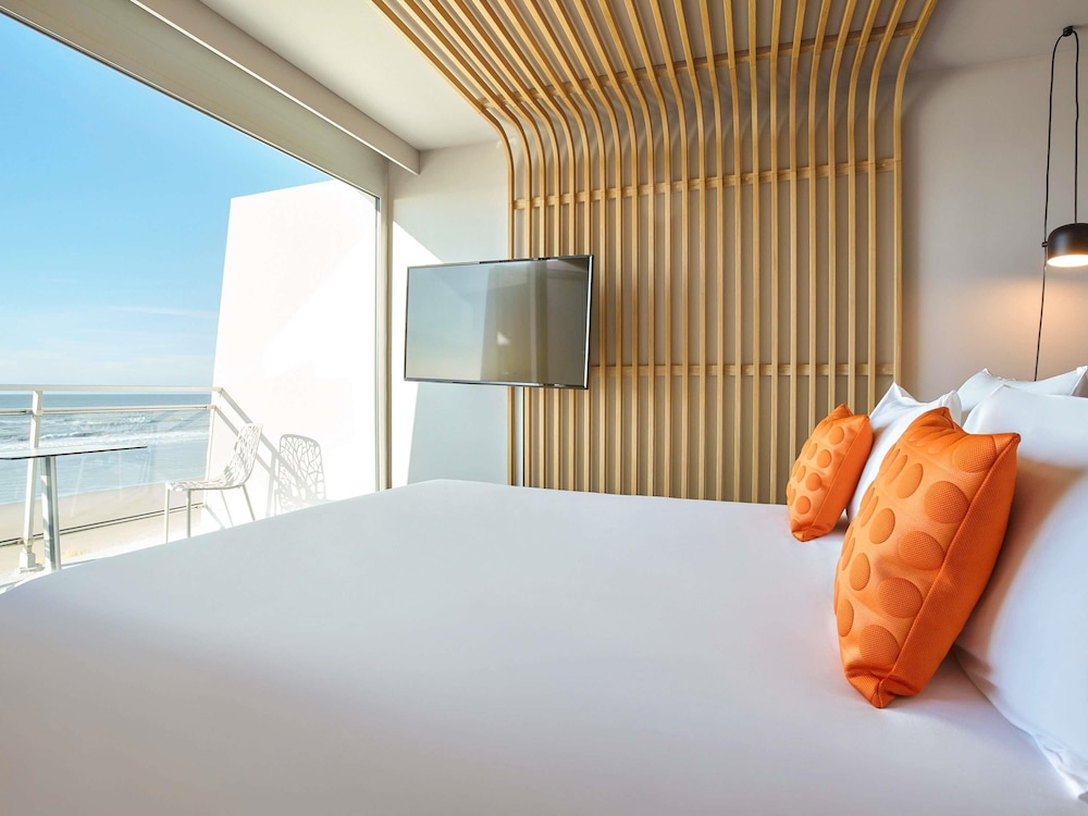 Habitación Ejecutiva con vistas al mar, balcón, 1 cama doble especial y 1 sofá - cama individual del hotel Novotel Thalassa Le Touquet
