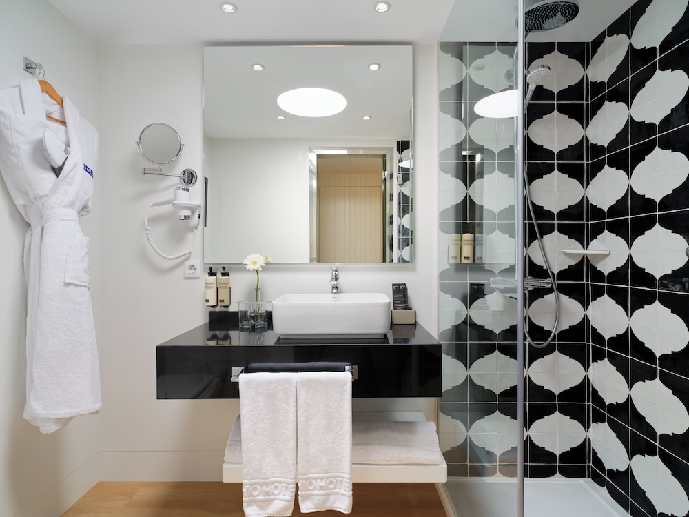 Habitación con 2 camas individuales, balcón del hotel H10 Gran Tinerfe. Foto 4