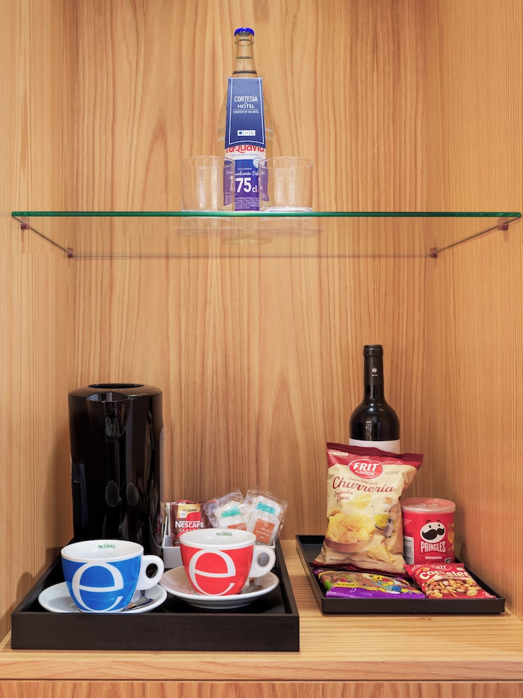 Habitación Deluxe, terraza del hotel H10 Gran Tinerfe. Foto 3