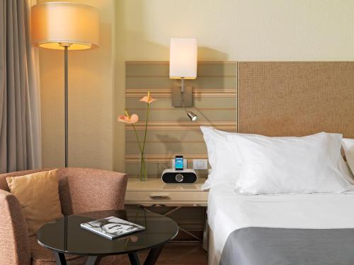 Habitación doble Vista Mar Balcón o Terraza Superior del hotel H10 Gran Tinerfe. Foto 3