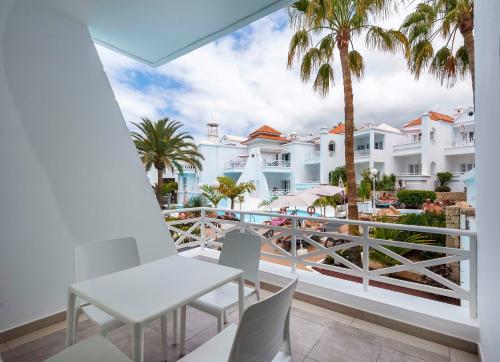 Apartamento Deluxe de 1 dormitorio - Planta baja del hotel Lagos de Fañabe. Foto 1