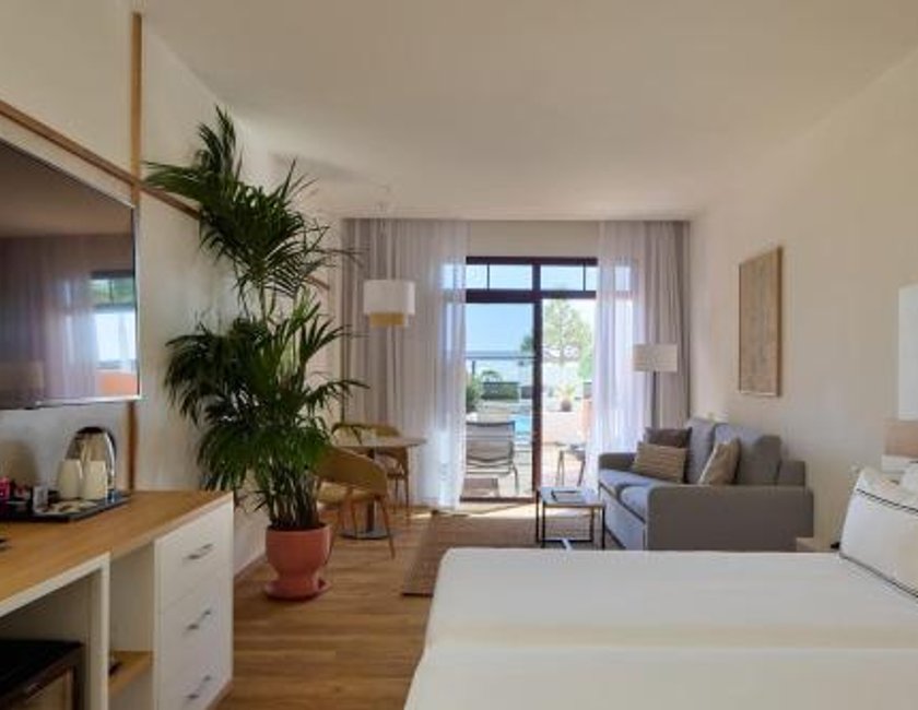 Suite Junior The Level con acceso a la piscina del hotel Melia Jardines Del Teide - Adults Only