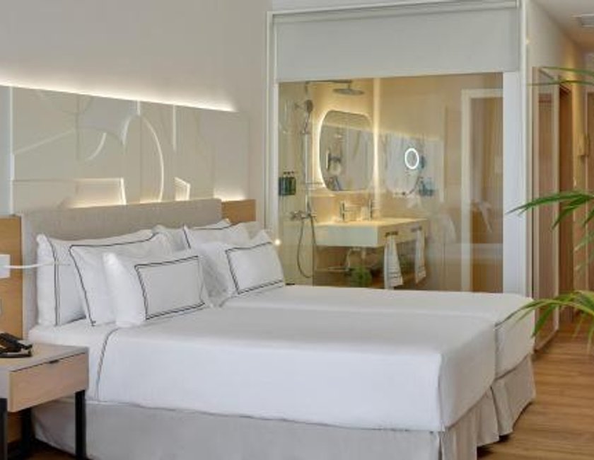 Suite Junior The Level con vistas al mar del hotel Melia Jardines Del Teide - Adults Only. Foto 3