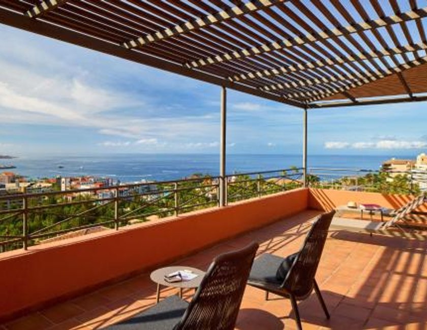 Suite The Level con hidromasaje y vista al mar del hotel Melia Jardines Del Teide - Adults Only. Foto 1