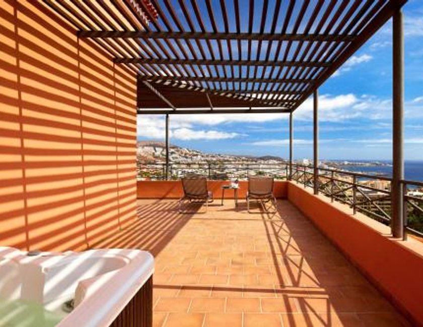 Suite The Level con hidromasaje y vista al mar del hotel Melia Jardines Del Teide - Adults Only. Foto 4
