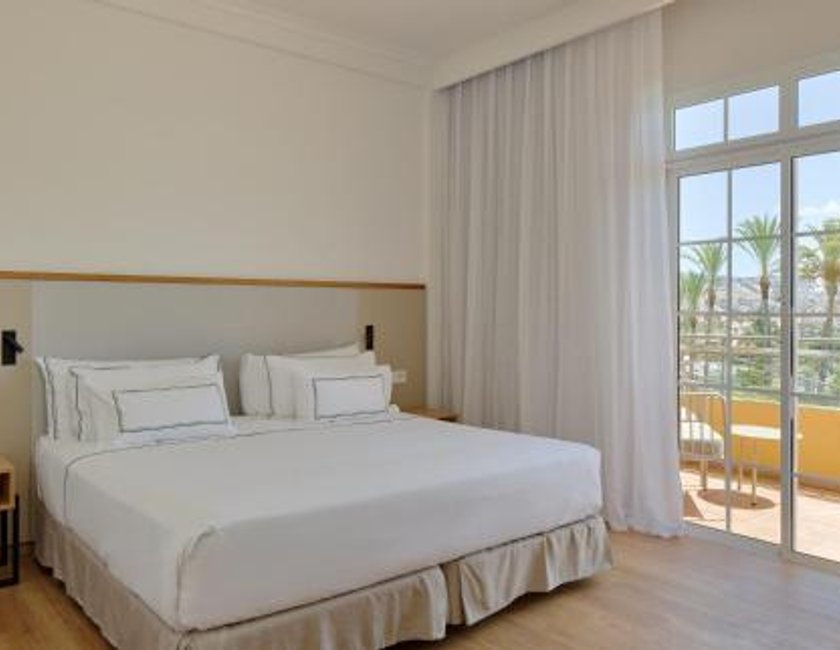 Suite con vistas al mar del hotel Melia Jardines Del Teide - Adults Only. Foto 2