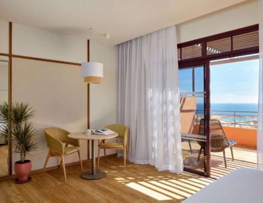 Suite con vistas al mar del hotel Melia Jardines Del Teide - Adults Only. Foto 3