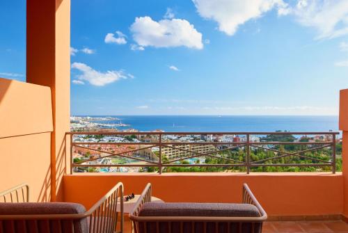 Suite Junior con vistas al mar del hotel Melia Jardines Del Teide - Adults Only. Foto 9