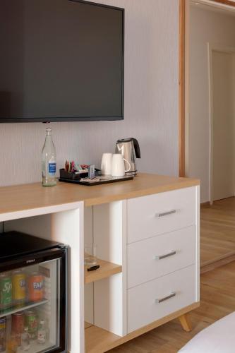 Suite Junior con vistas al mar del hotel Melia Jardines Del Teide - Adults Only. Foto 14