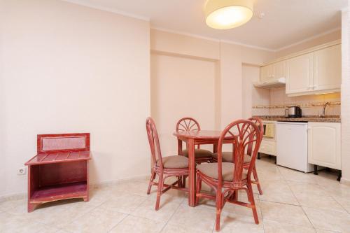 One - Bedroom Apartment Economy - without views (1Adult) del hotel HOVIMA Santa Maria. Foto 4