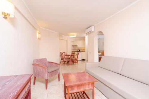 One - Bedroom Apartment Economy - without views del hotel HOVIMA Santa Maria. Foto 3