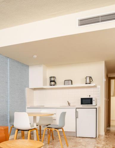 Apartamento Superior de 1 dormitorio del hotel Hovima La Pinta Beachfront Family. Foto 4