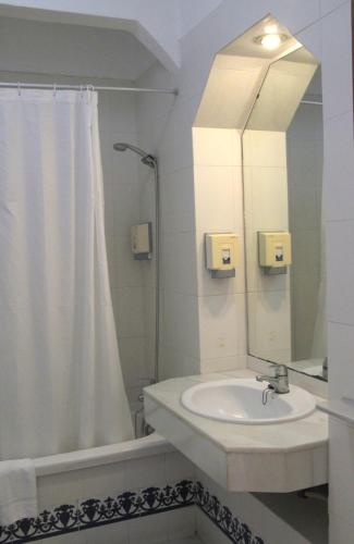 Estudio Vista Jardin Balcón o Terraza Sofá Cama incluido 2 Camas individuales del hotel HOVIMA Atlantis. Foto 5