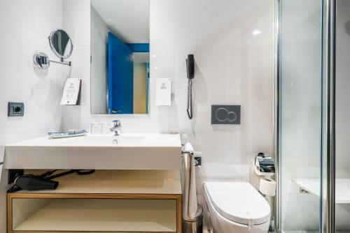 Habitación Doble Superior - 2 camas del hotel Adrián Hoteles Colón Guanahaní Adultos Only. Foto 1