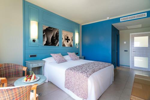 Habitación Doble Superior - 2 camas del hotel Adrián Hoteles Colón Guanahaní Adultos Only. Foto 5