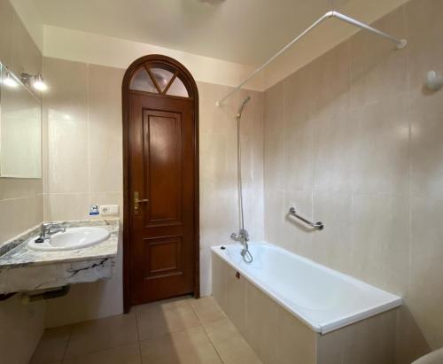 Estudio del hotel Laguna Park 2. Foto 1