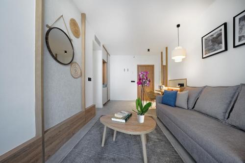 Suite (Single Parent) del hotel HOVIMA Suites Costa Adeje. Foto 3