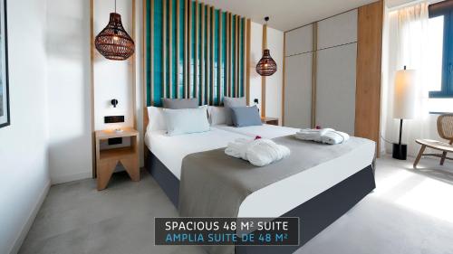 Excellence Suite Pool View del hotel HOVIMA Suites Costa Adeje. Foto 1