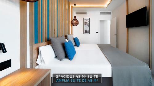 Suite with Garden View (Single Parent) del hotel HOVIMA Suites Costa Adeje. Foto 1