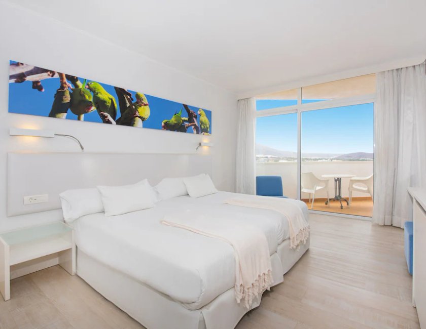 Habitación doble Vista Mar Balcón o Terraza Prestige Con Vistas del hotel Iberostar Waves Bouganville Playa