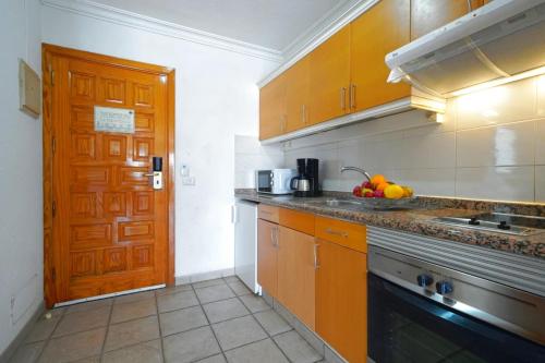 Estudio con vistas al mar del hotel Ona Beverly Hills Suites. Foto 2