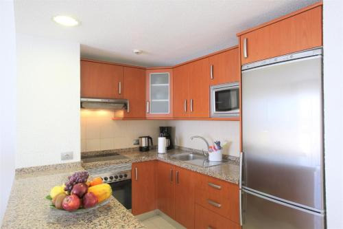 Apartamento de 1 dormitorio con vistas al mar del hotel Ona Beverly Hills Suites. Foto 9