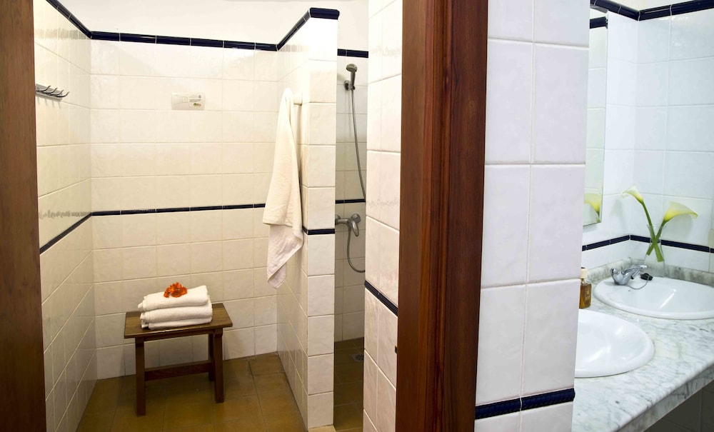 Habitación familiar, baño privado, vistas a la montaña del hotel De Bolico. Foto 4