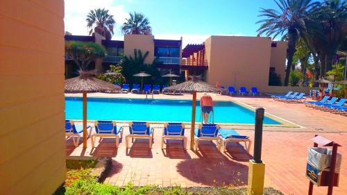 Apartamento con terraza del hotel Hércules. Foto 2