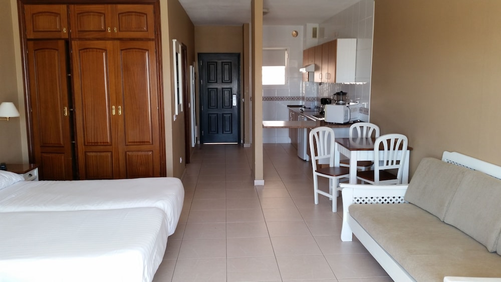 Estudio del hotel El Duque. Foto 3