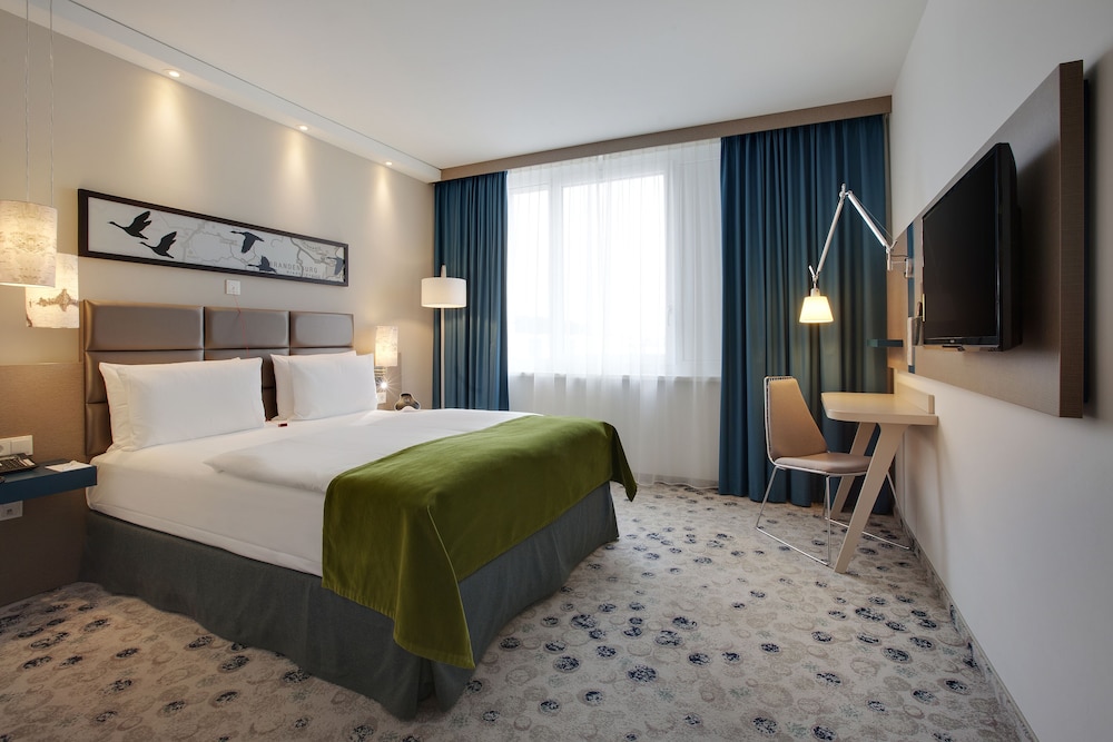 Habitación estándar, 1 cama de matrimonio, accesible para personas con discapacidad del hotel Holiday Inn Berlin City East Side. Foto 2