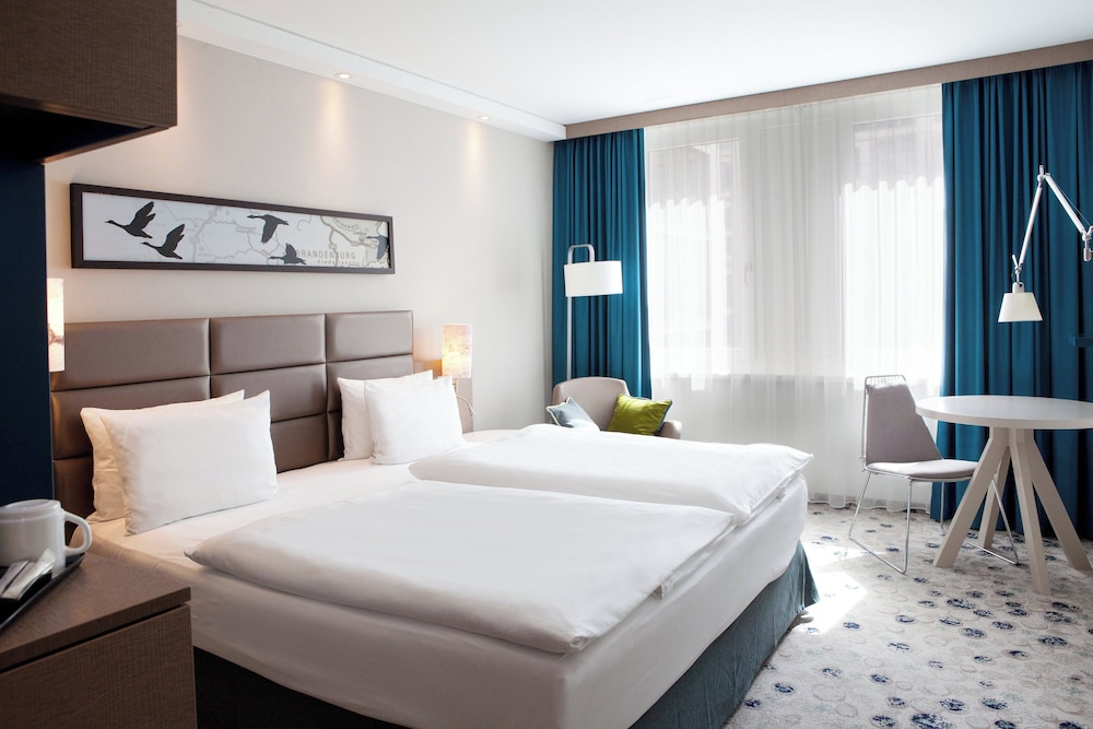 Habitación estándar, 1 cama de matrimonio, accesible para personas con discapacidad del hotel Holiday Inn Berlin City East Side. Foto 8