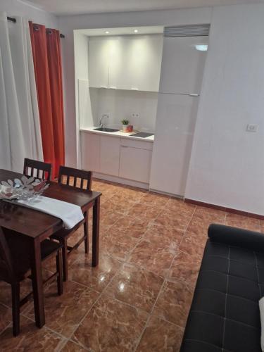 Apartamento de 1 dormitorio del hotel Funchal. Foto 3