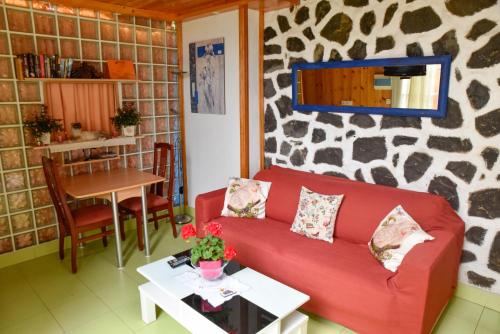 Apartamento de 1 dormitorio con vistas al jardín del hotel Los Delfines. Foto 3