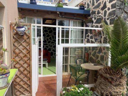 Apartamento de 1 dormitorio con vistas al jardín del hotel Los Delfines. Foto 10