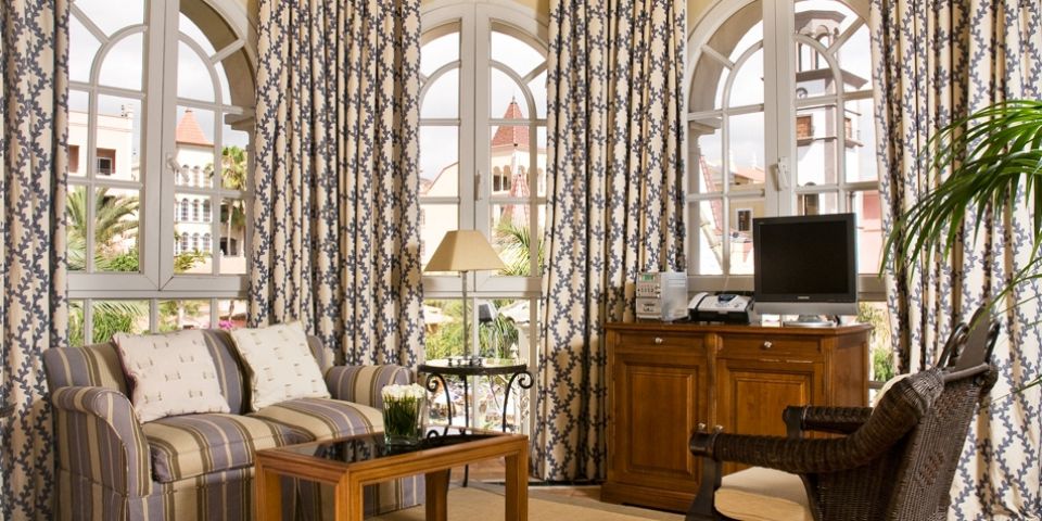 Suite del hotel Bahia Del Duque